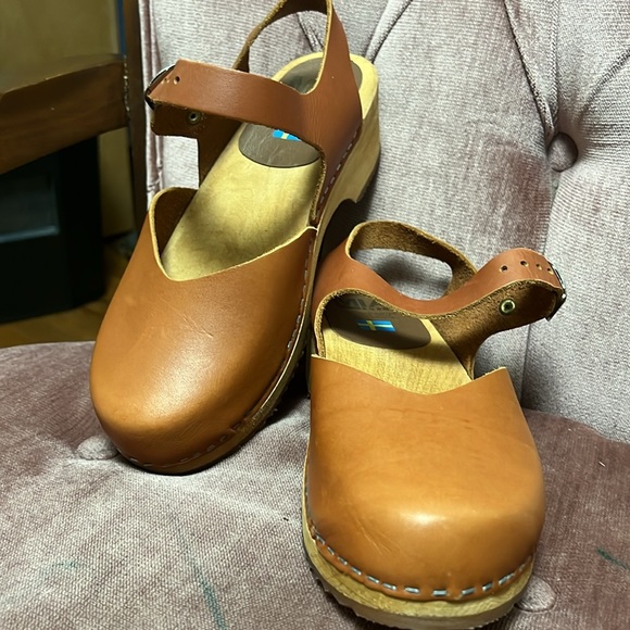 Mia Swedish/Sweden Clogs - Picture 2 of 5